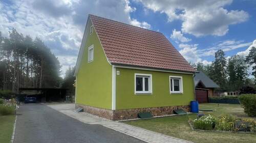 Straßenansicht - 5 Zimmer Einfamilienhaus in Bernsdorf