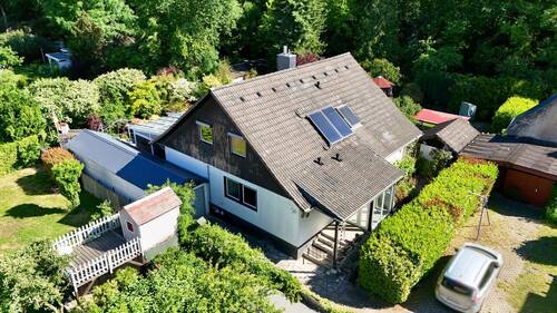 Außenansicht - Familienidylle in begehrter Hermsdorfer Wohnlage - Einfamilienhaus mit Wintergarten im Grünen