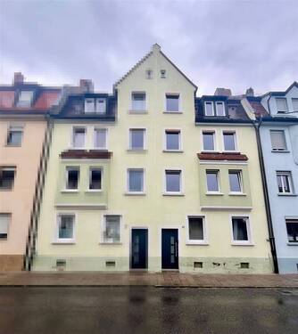 Außenansicht - Leerstehendes MFH im Jugendstil zentral in Bamberg - 3-4 Einheiten mit Bauantrag für Balkonerweiterung