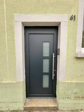 Hauseingang - 8 Zimmer Mehrfamilienhaus, Wohnhaus zum Kaufen in Bamberg