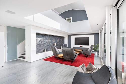 Wohnzimmer - 7 Zimmer Einfamilienhaus in Fürstenfeldbruck