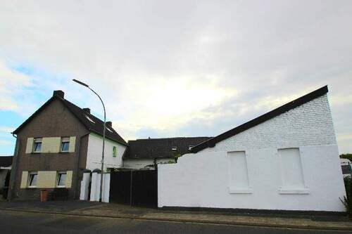 Bild 3 - 1 Zimmer Bauernhaus, Landhaus in Niederkassel