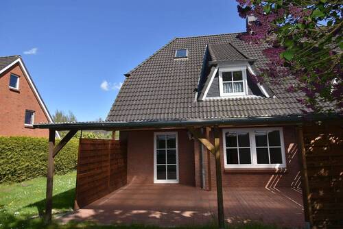 Blick zur Terrasse - Sehr gut geschnittene Doppelhaushälfte in Osterrönfeld