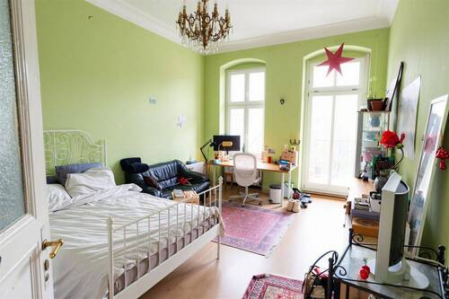 Zimmer 4 mit großzügigem Balkon - 