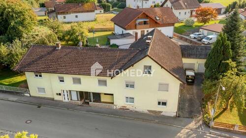 Außenansicht Drohne 3 - Großzügiges Mehrfamilienhaus mit drei Wohneinheiten + Gewerbe und idyllischem Garten