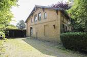 Auffahrt links - 
