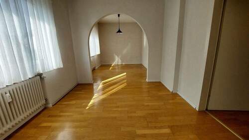 Zimmer 2 ,1. OG, Wohneinheit 1 - 