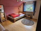 Schlafzimmer Kind OG - 