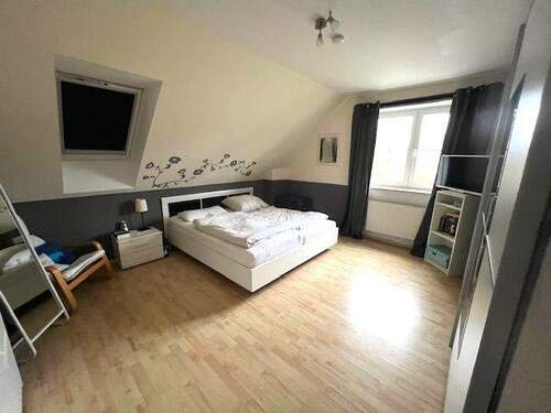 Schlafzimmer - 6 Zimmer Einfamilienhaus in Falkensee