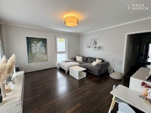 geräumiges Wohnzimmer - 3 Zimmer Terrassenwohnung zum Kaufen in Seligenstadt