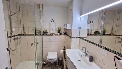 Bad - Etagenwohnung mit 104,00 m² in Laatzen zum Kaufen