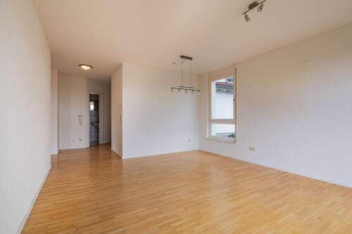 Wohnzimmer - 3 Zimmer Etagenwohnung in Waldshut-Tiengen