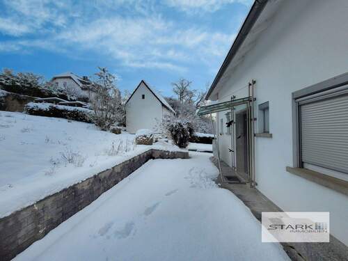 A Hauseingang.jpg - 5 Zimmer Einfamilienhaus zum Kaufen in Wittighausen