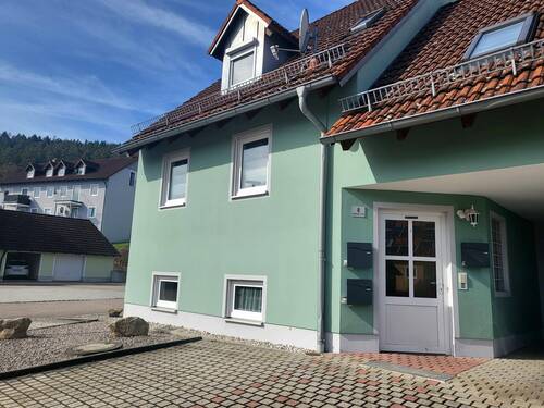 Eingang im Süden - 9 Zimmer Mehrfamilienhaus, Wohnhaus in Nabburg