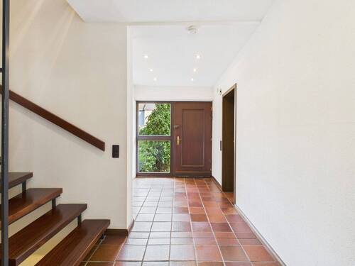 Flur EG - 4 Zimmer Einfamilienhaus in Weilerswist