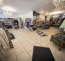 Großzügiges Ladenlokal mit großer Verkaufsfläche zu vermieten - Püttlingen