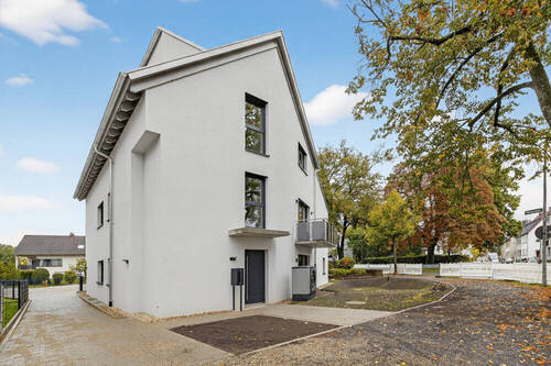 Außenansicht Straßenseite - 