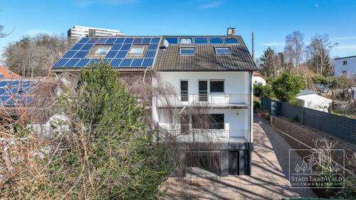 Hausansicht Rückseite - 7 Zimmer Einfamilienhaus zum Kaufen in Pirmasens