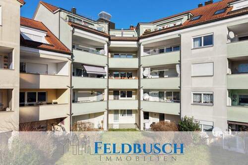 Cover Logo - Entwicklungspotenzial in Neumarkt: 4-Zimmer-Wohnung mit außergewöhnlichem Grundriss