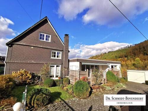 Bild 1 - Gepflegte Doppelhaushälfte mit Anbau und Garage in 57290 Altenseelbach!