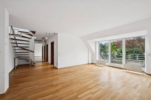 Wohnzimmer - Gepflegte 4-Zimmer-Maisonettewohnung mit Stellplatz in begehrter Lage von St.Tönis
