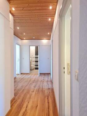 Flur - 3 Zimmer Etagenwohnung zum Kaufen in München