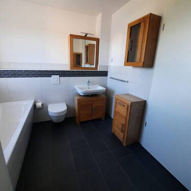 Bad mit Badewanne - Etagenwohnung mit 69,00 m&sup2; in Werder zum Kaufen