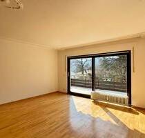 Renovierte 3 Zimmer Wohnung in sonniger Wohnlage am Fuße des Annabergs - Baden-Baden Innenstadt