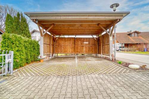 Carport Stellplatz - 