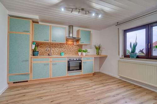 Essküche - Helle 2-Zimmer-Souterrainwohnung mit Fernblick