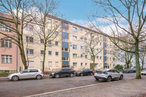 Hausansicht - Charmante 2-Zimmer-Wohnung mit Loggia in begehrter Lage von Berlin-Schmargendorf