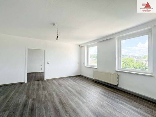 Wohnzimmer - 2-Raum-Wohnung im Zentrum - beliebte Wohnlage in Annaberg!!