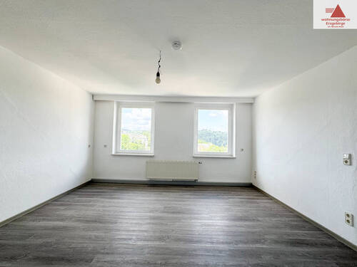 Wohnzimmer - 2 Zimmer Etagenwohnung zur Miete in Annaberg-Buchholz