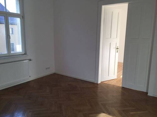 Wohnzimmer 2/Kinderzimmer 2 - 4 Zimmer Etagenwohnung in Weimar