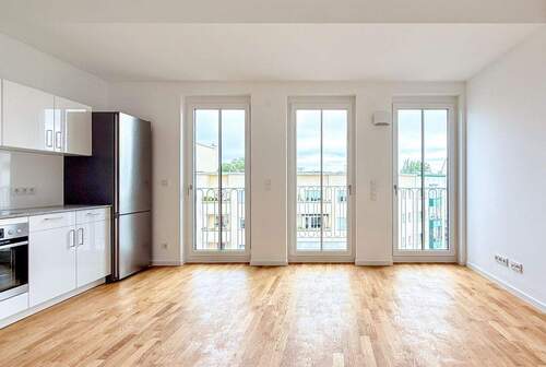Wohnbereich - 2 Zimmer Etagenwohnung in Berlin