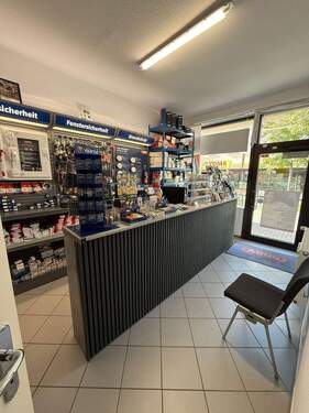 PHOTO-2025-10-02-11-59-43 2.jpg - 