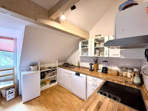 Küche mit Einbauküche - 