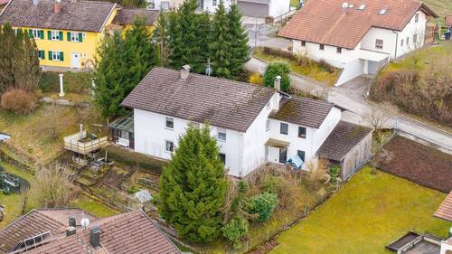 Hangansicht - Vielseitiges Zweifamilienhaus in ruhiger Hanglage - Aiging Nußdorf