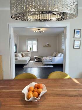 Bild 1 - Provisionsfrei - Exklusives & ruhiges Wohnerlebnis im Herzen von Göppingen - 4-Zi. Balkon & Garten