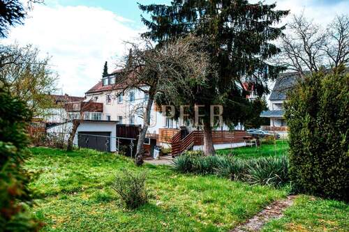 © KI Baugrund Forchheim - Großzügiges Eckgrundstück mit Bestand - ideal für Investoren und Eigennutzer!