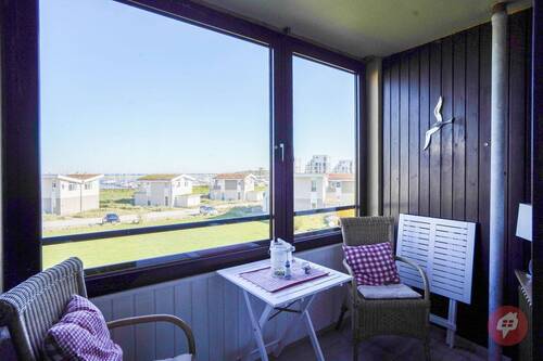 Loggia - Ihr Rückzugsort mit Hafenblick - 164.000,00&nbsp;EUR Kaufpreis, ca.&nbsp; 40,30&nbsp;m&sup2;&nbsp;Wohnfl&auml;che