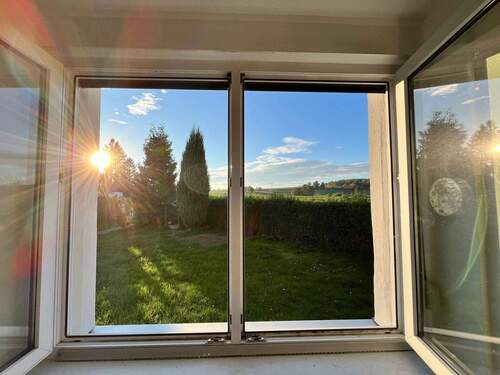 Blick aus dem Fenster - 3 Zimmer Etagenwohnung zur Miete in Schöpstal