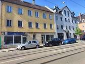 Haus Frontansicht - Augsburg - Zentrum - 3-Zimmerwohnung & EsszimmerKüche - € 1.100,-- warm - ab sofort zu vermieten