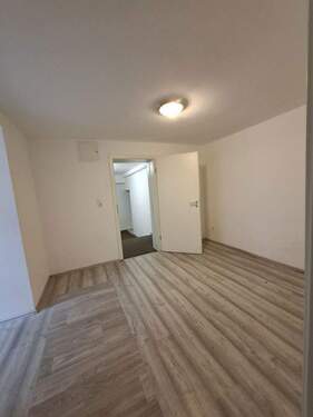 Zimmer 3 - 