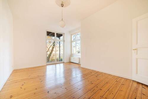 Schlafzimmer mit Balkon - 