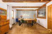 Wohnen & Essen Haus links - 6 Zimmer Doppelhaushälfte in Regensburg