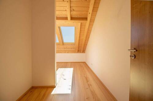 Kinderzimmer - Etagenwohnung mit 110,00 m² in Amerang zum Kaufen