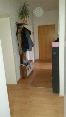 Fluransicht Richtung Wohnungstür - 