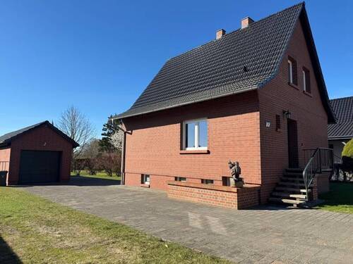 WhatsApp Image 2026-04-09 at 11.55.38 - Seebad-Haus - 295.000,00&nbsp;EUR Kaufpreis, ca.&nbsp; 100,00&nbsp;m&sup2;&nbsp;Wohnfl&auml;che
