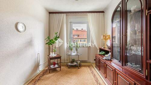 1. OG Wohnzimmer 1 - 